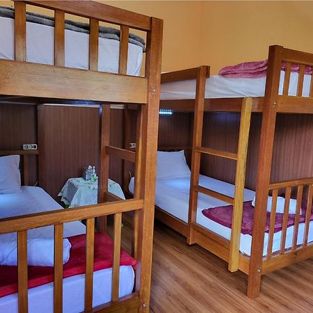 Dewi Sri Guesthouse Матарам Екстериор снимка