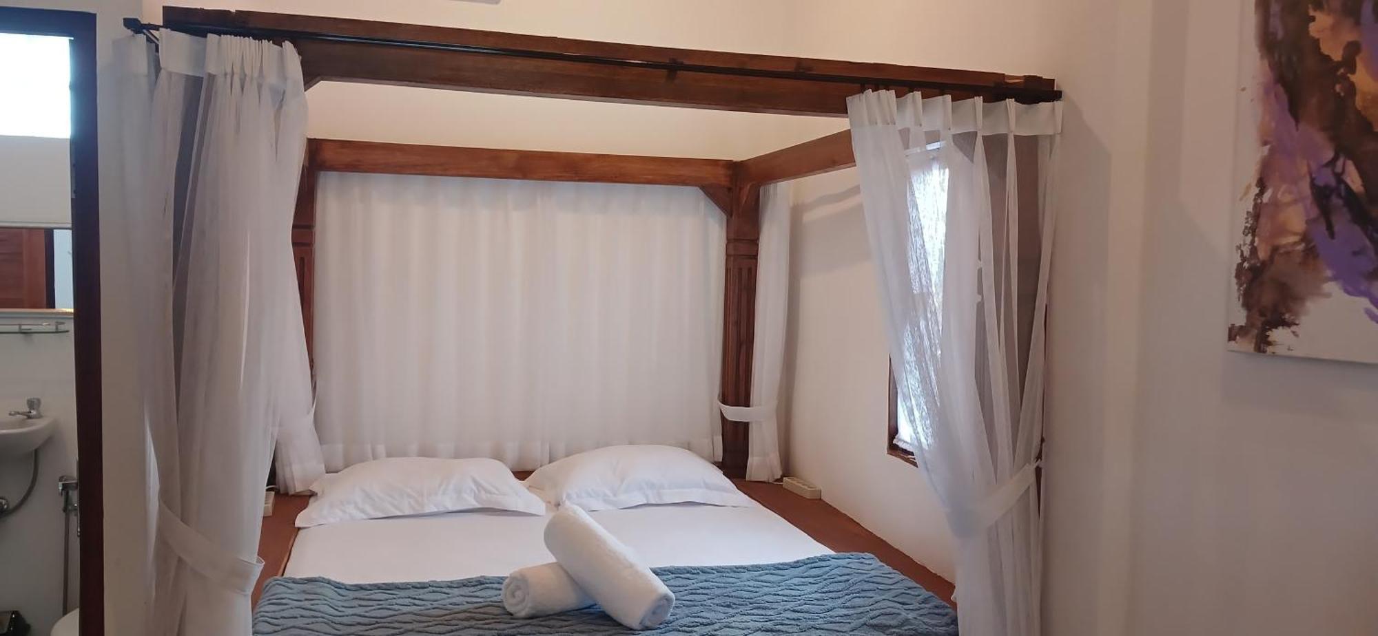 Dewi Sri Guesthouse Матарам Екстериор снимка