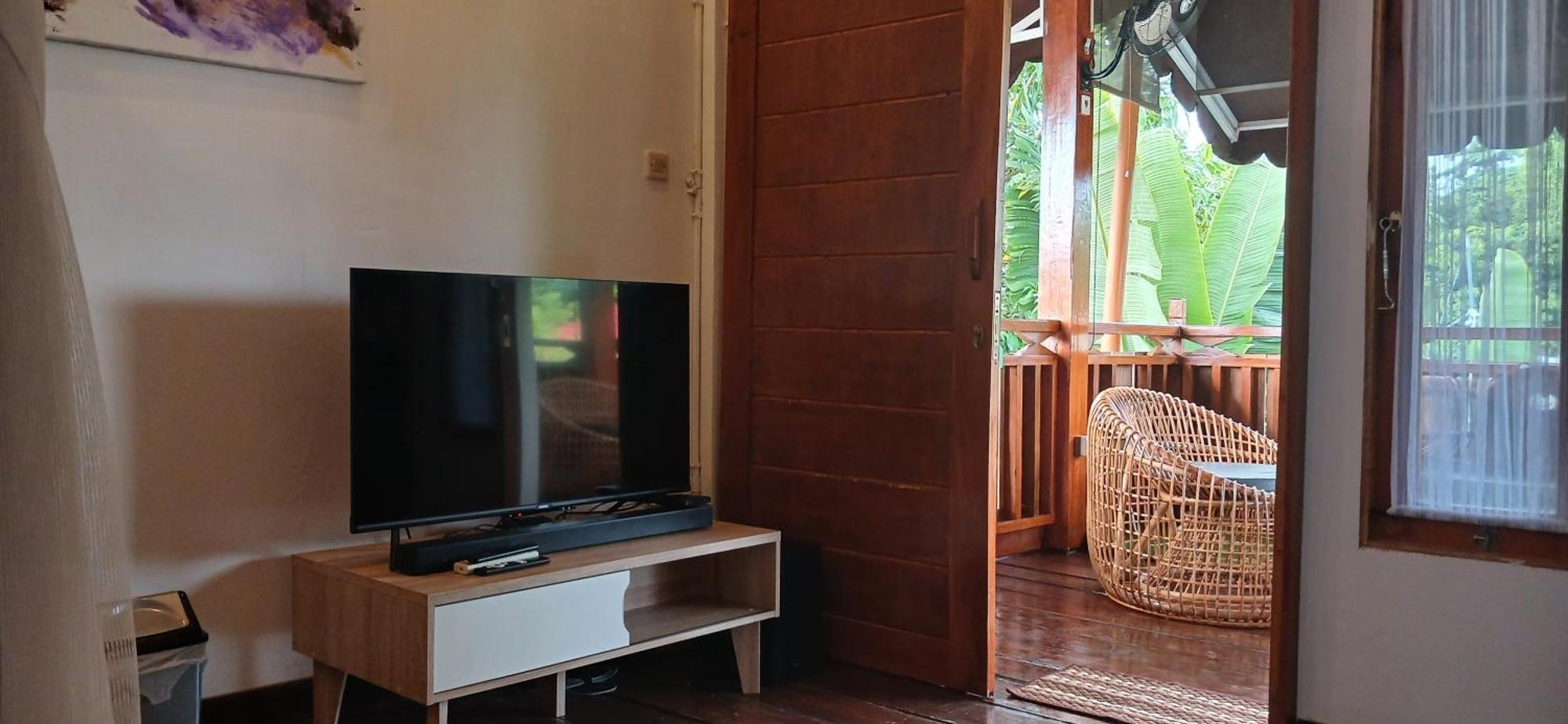 Dewi Sri Guesthouse Матарам Екстериор снимка